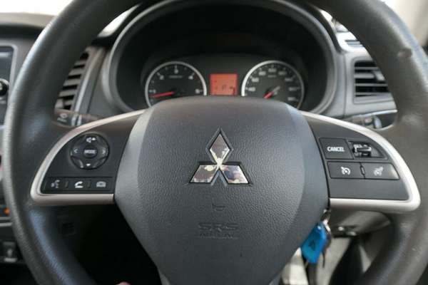 2017 Mitsubishi Triton GLX MQ 4X4