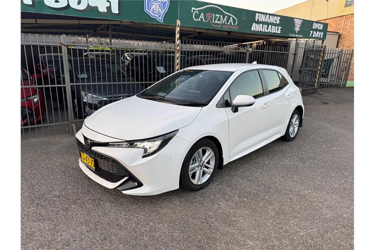 2018 Toyota COROLLA ASCENT SPORT MZEA12R