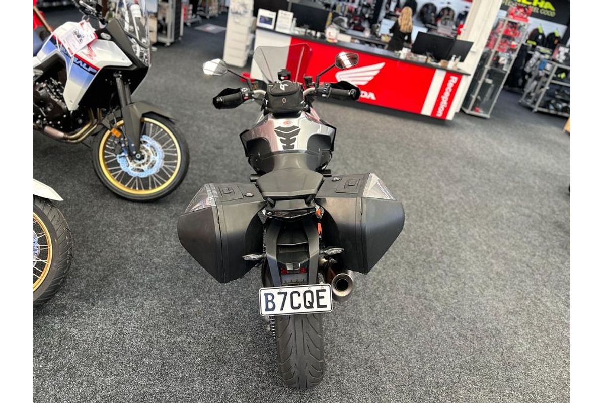 2016 KTM 1290 SUPERDUKE GT
