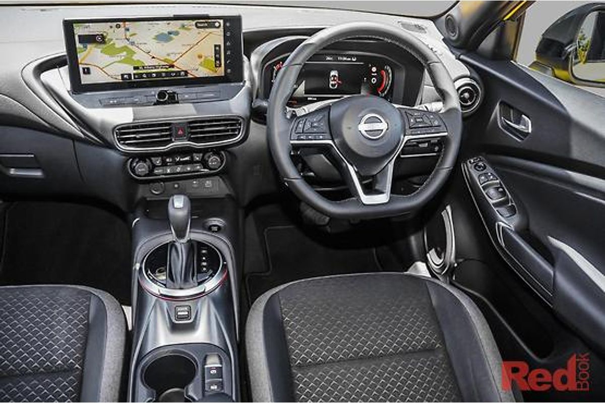 2024 Nissan JUKE ST-L F16