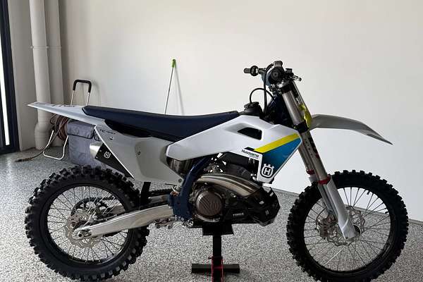 2024 Husqvarna TC 300  TC
