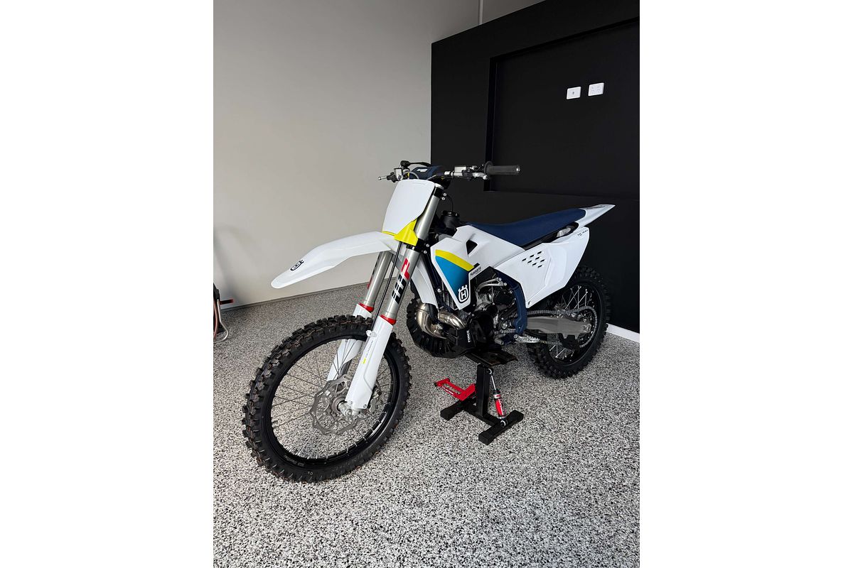 2024 Husqvarna TC 300  TC