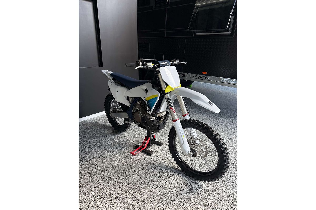 2024 Husqvarna TC 300  TC
