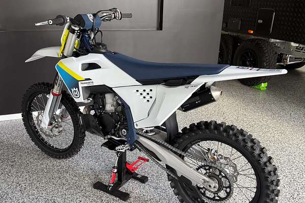 2024 Husqvarna TC 300  TC