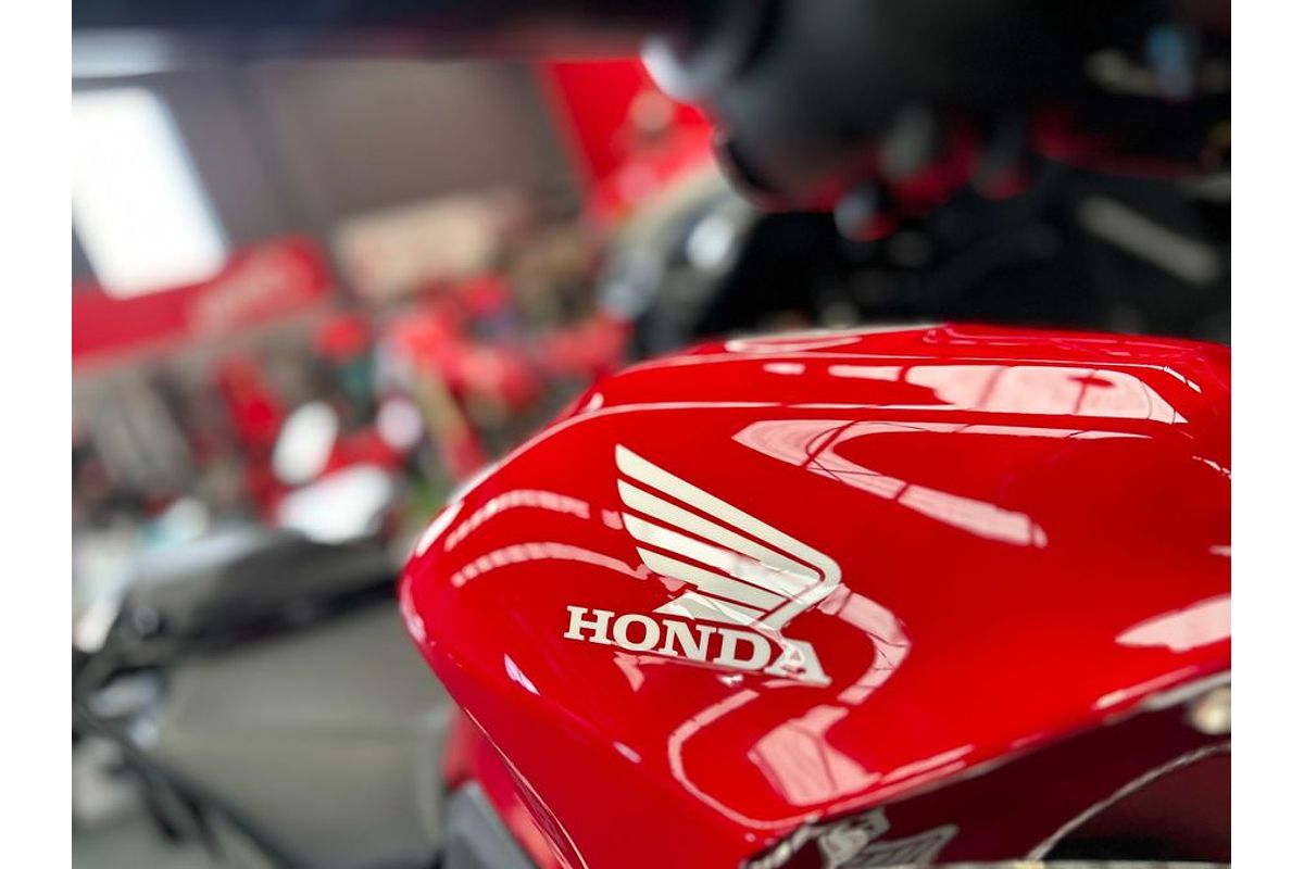 2025 Honda CB500 HORNET