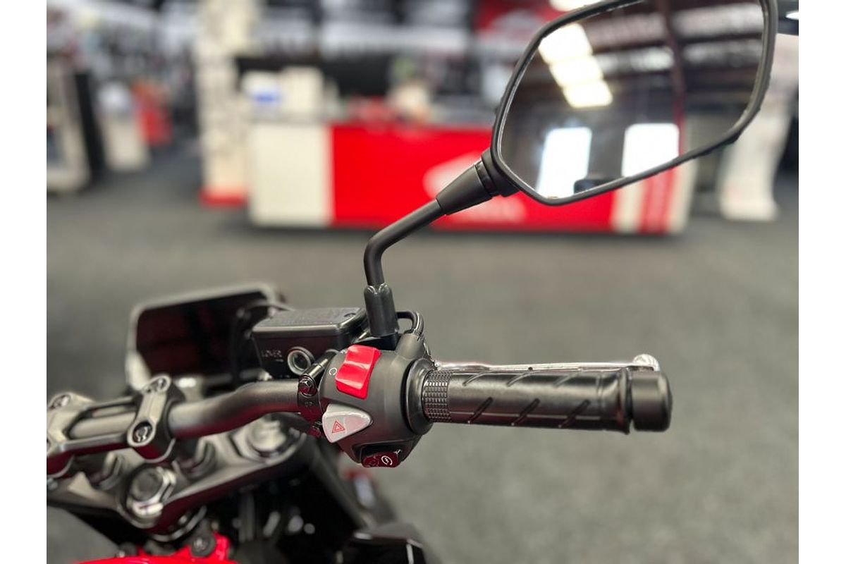 2025 Honda CB500 HORNET