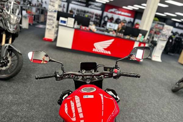 2025 Honda CB500 HORNET