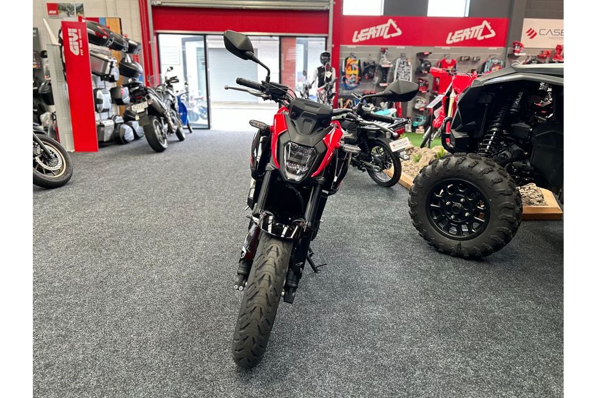 2025 Honda CB500 HORNET