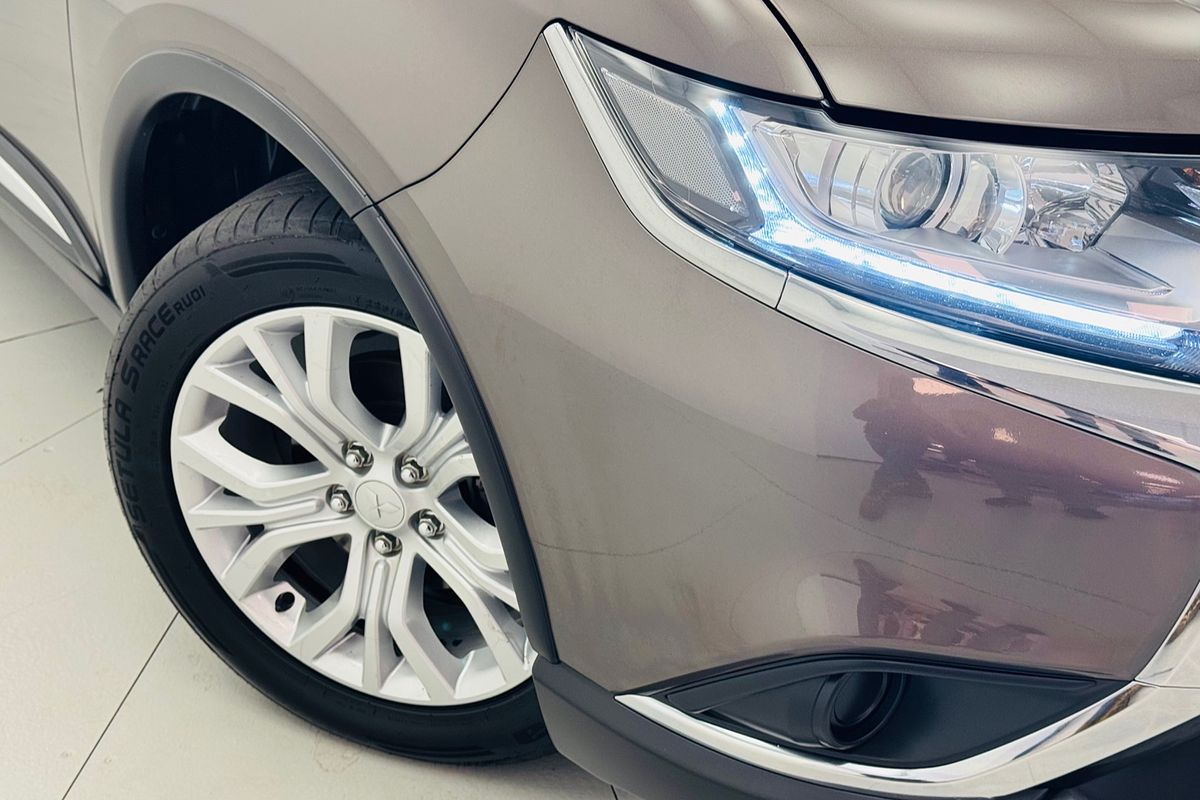 2019 Mitsubishi Outlander ES ZL