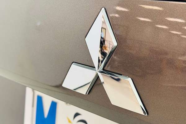 2019 Mitsubishi Outlander ES ZL