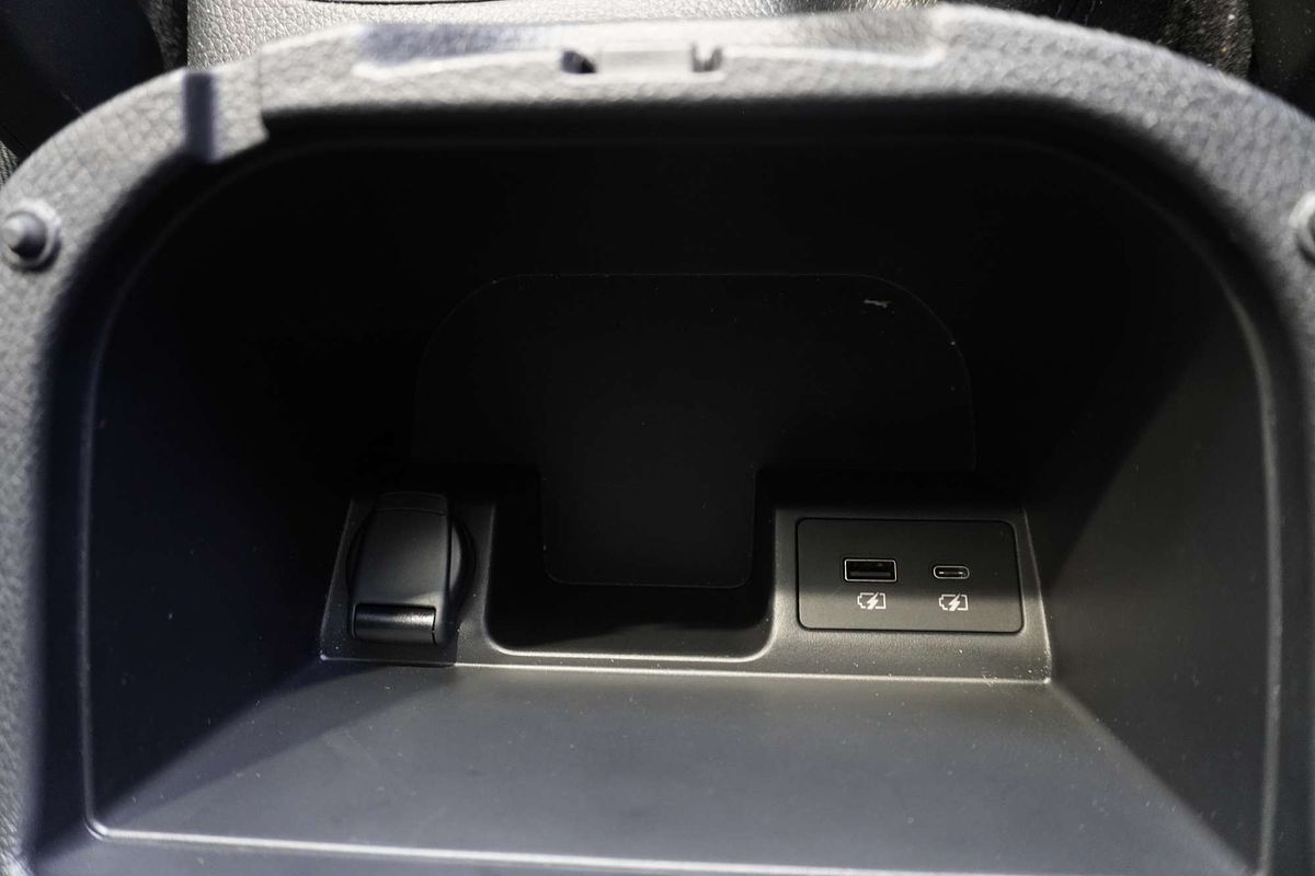 2024 Nissan Navara ST D23 4X4