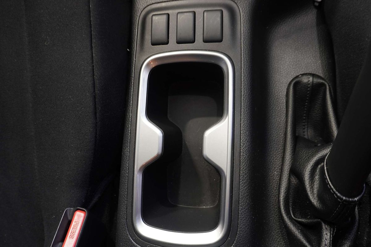 2024 Nissan Navara ST D23 4X4