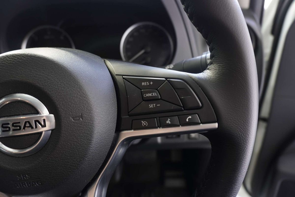2024 Nissan Navara ST D23 4X4