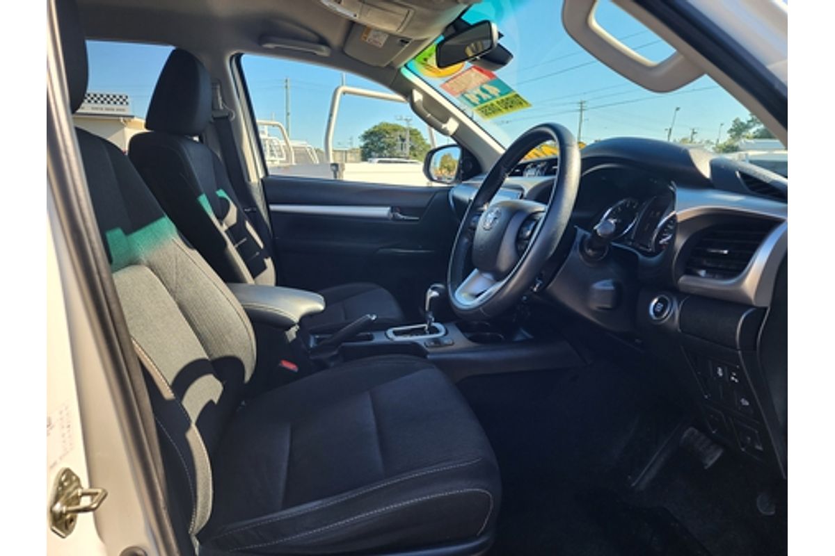 2020 Toyota Hilux SR5 GUN126R 4X4