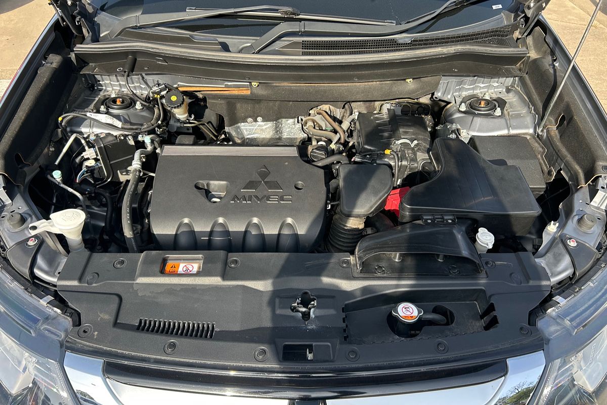 2016 Mitsubishi Outlander LS ZK