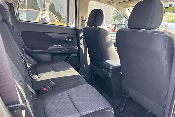 2016 Mitsubishi Outlander LS ZK