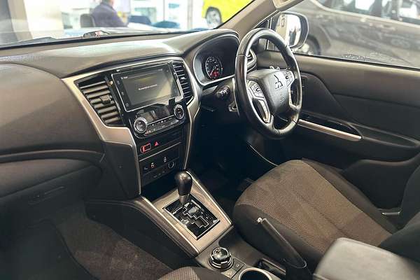 2020 Mitsubishi Triton GLS MR 4X4