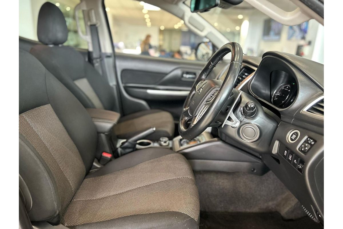 2020 Mitsubishi Triton GLS MR 4X4