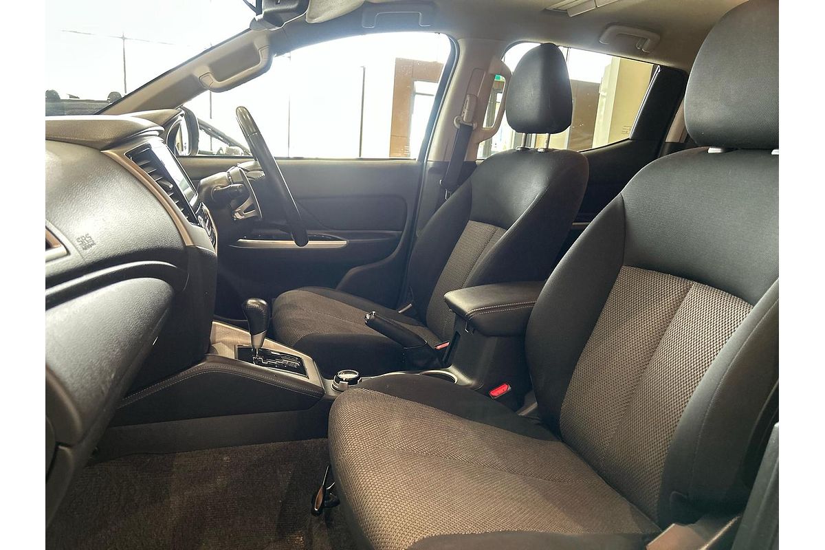 2020 Mitsubishi Triton GLS MR 4X4