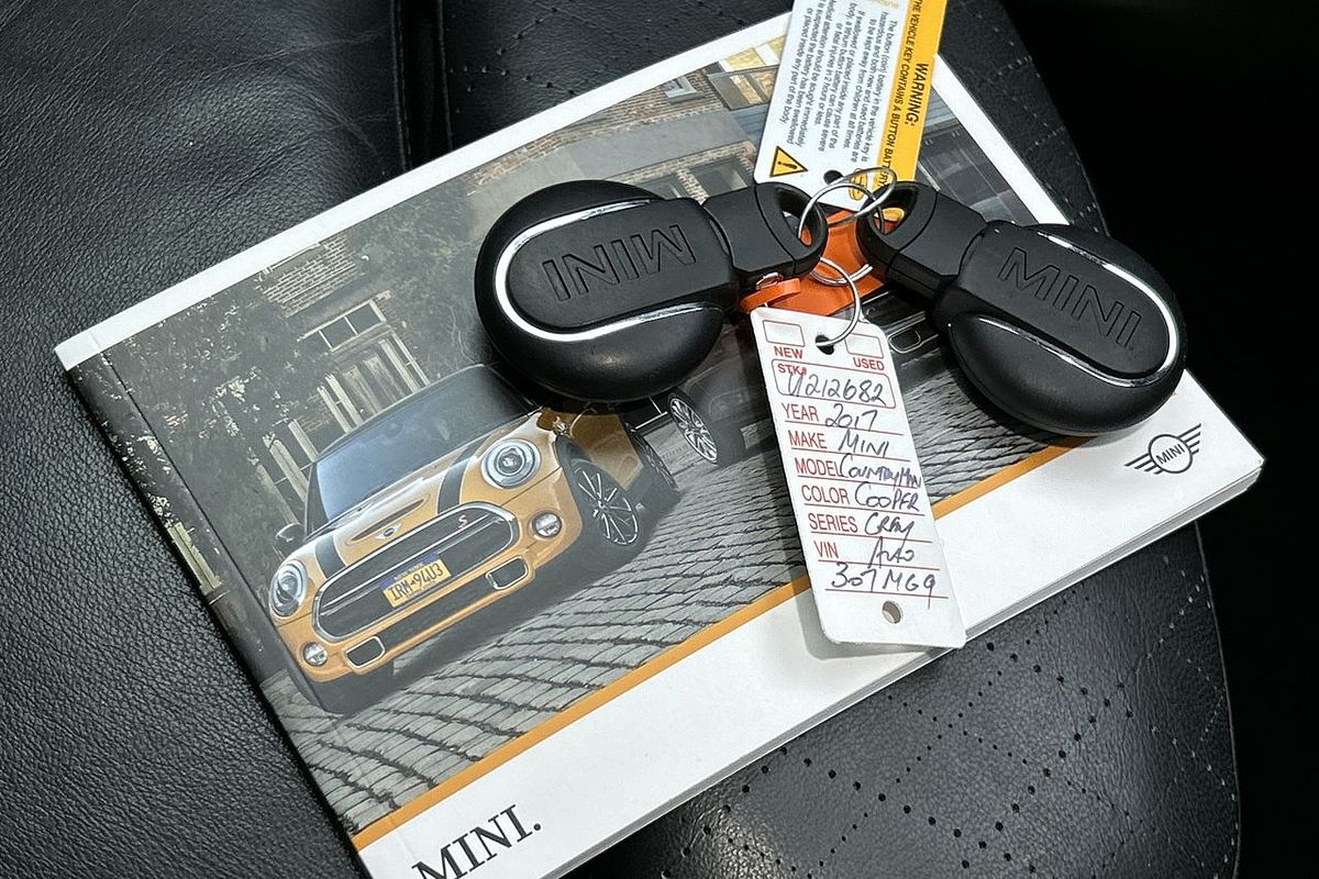 2017 MINI Countryman Cooper F60