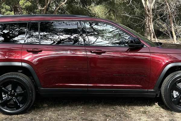 2023 Jeep Grand Cherokee Night Eagle WL