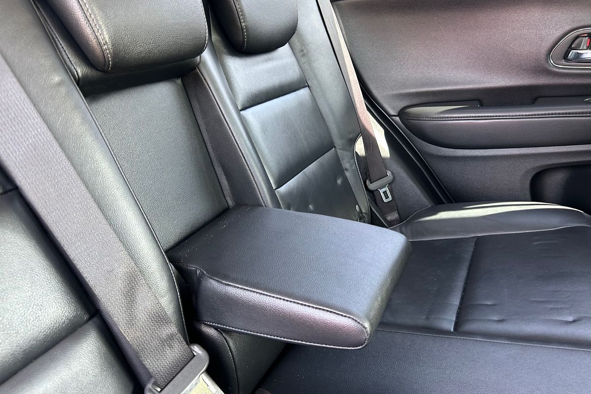 2017 Honda HR-V VTi-L