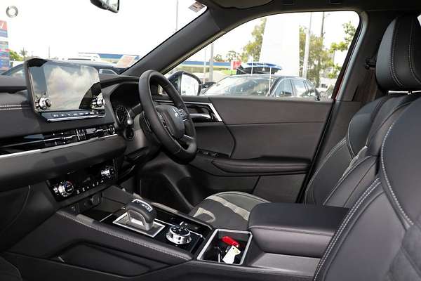 2024 Mitsubishi Outlander LS ZM