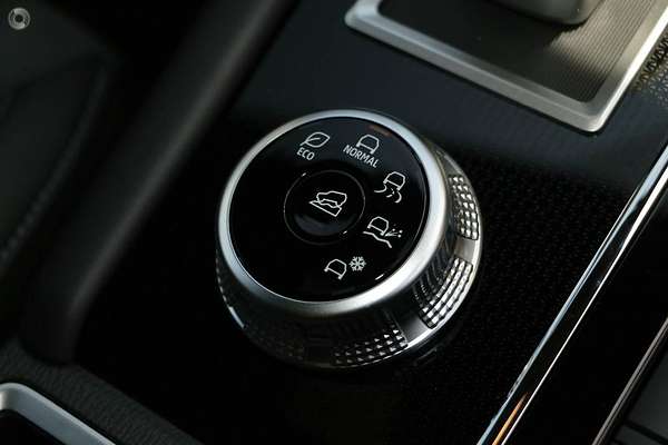 2024 Mitsubishi Outlander LS ZM