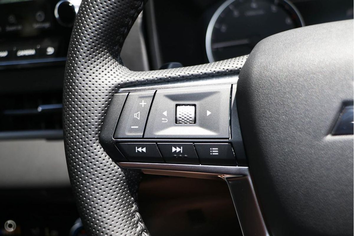 2024 Mitsubishi Outlander LS ZM