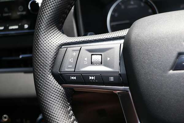 2024 Mitsubishi Outlander LS ZM