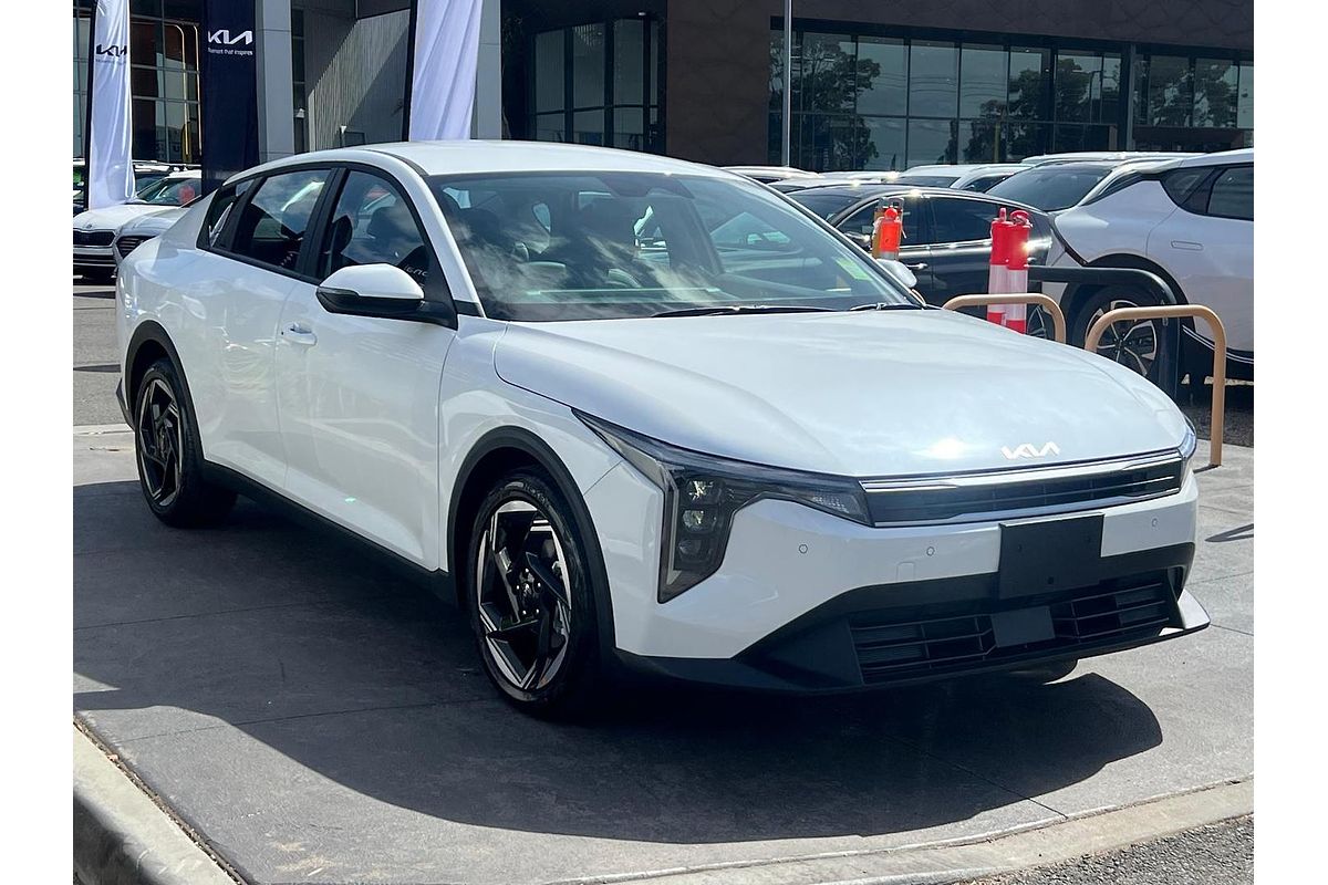 2025 Kia K4 Sport+ CL4m