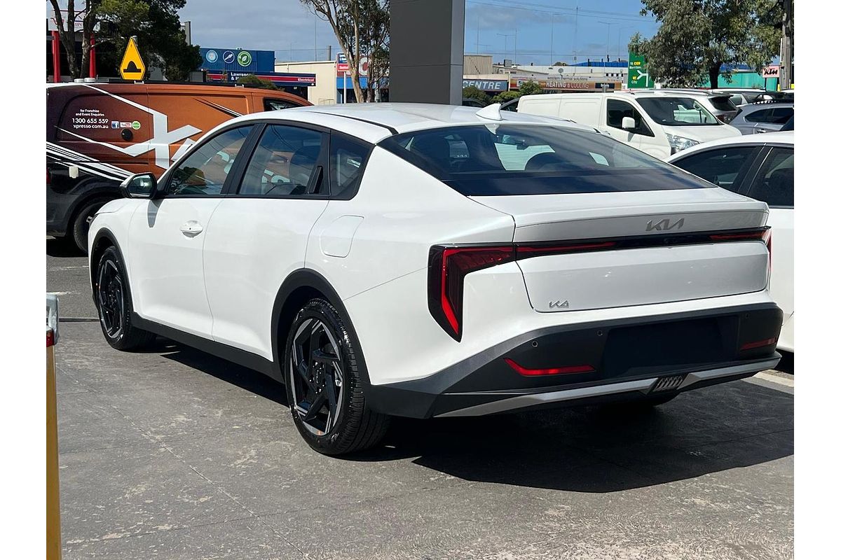 2025 Kia K4 Sport+ CL4m