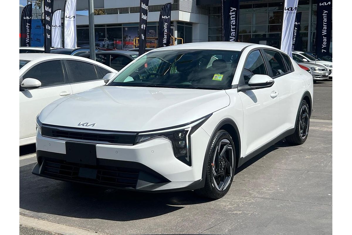 2025 Kia K4 Sport+ CL4m
