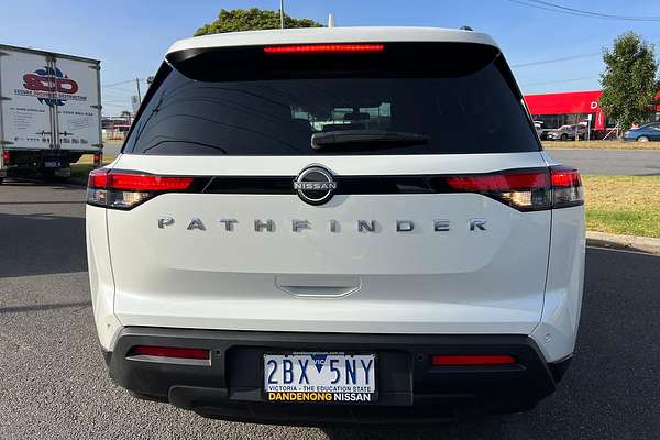 2024 Nissan Pathfinder ST-L R53