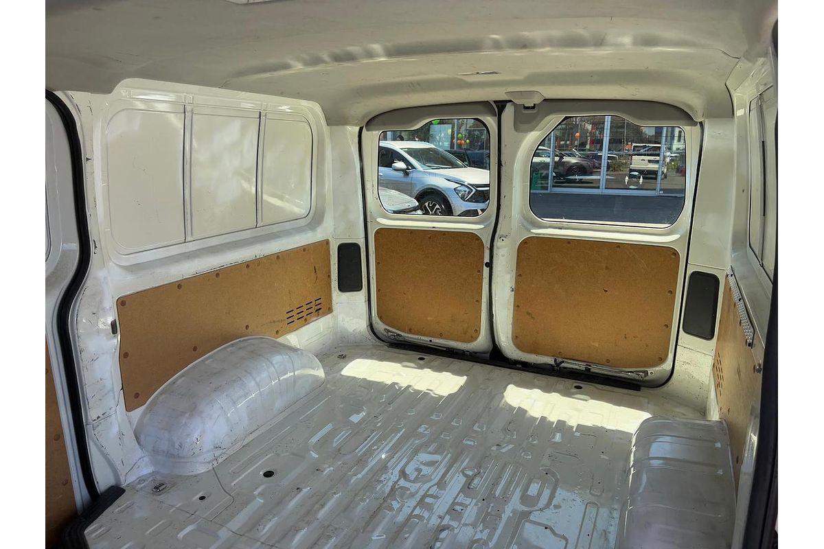 2022 Toyota Hiace GDH300R LWB