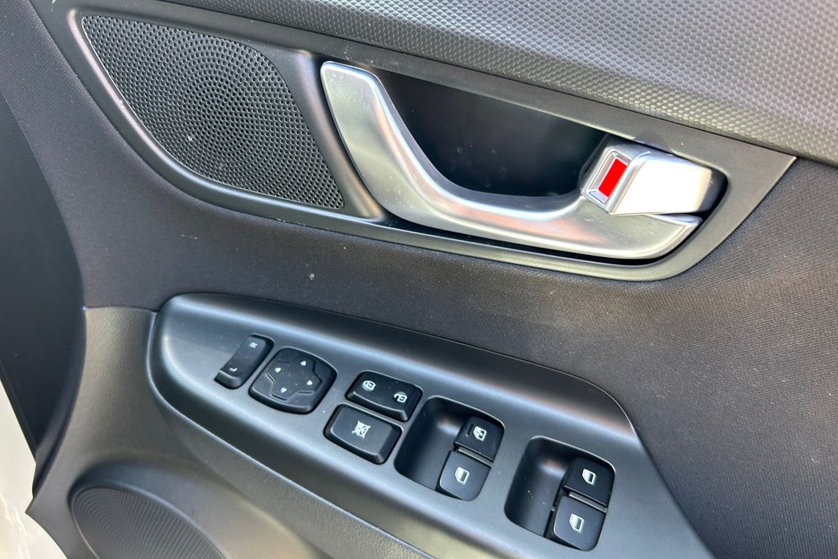2021 Hyundai Kona Active OS.V4