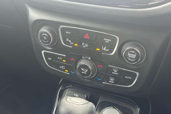 2020 Jeep Compass Limited M6