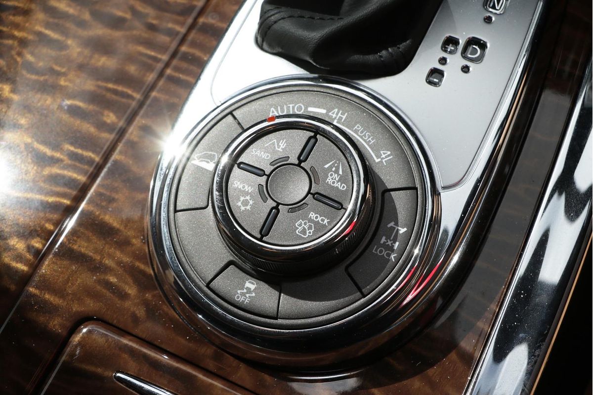 2024 Nissan Patrol Ti-L Y62