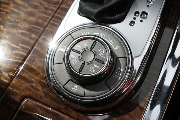 2024 Nissan Patrol Ti-L Y62