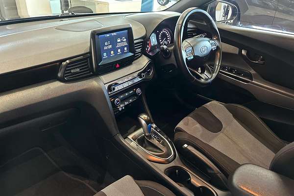2020 Hyundai Veloster JS