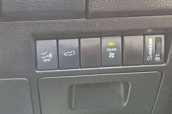 2023 Isuzu MU-X LS-U