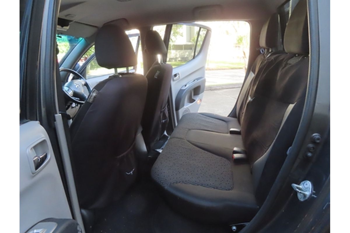 2012 Mitsubishi Triton GLX-R MN 4X4