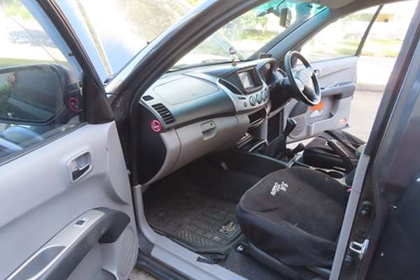 2012 Mitsubishi Triton GLX-R MN 4X4