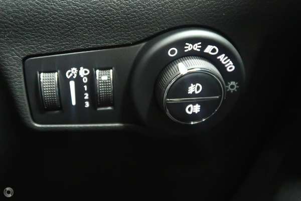 2023 Jeep Compass S-Limited M6