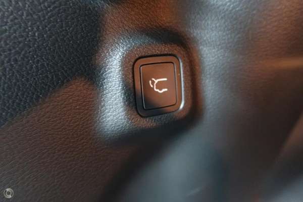2023 Jeep Compass S-Limited M6