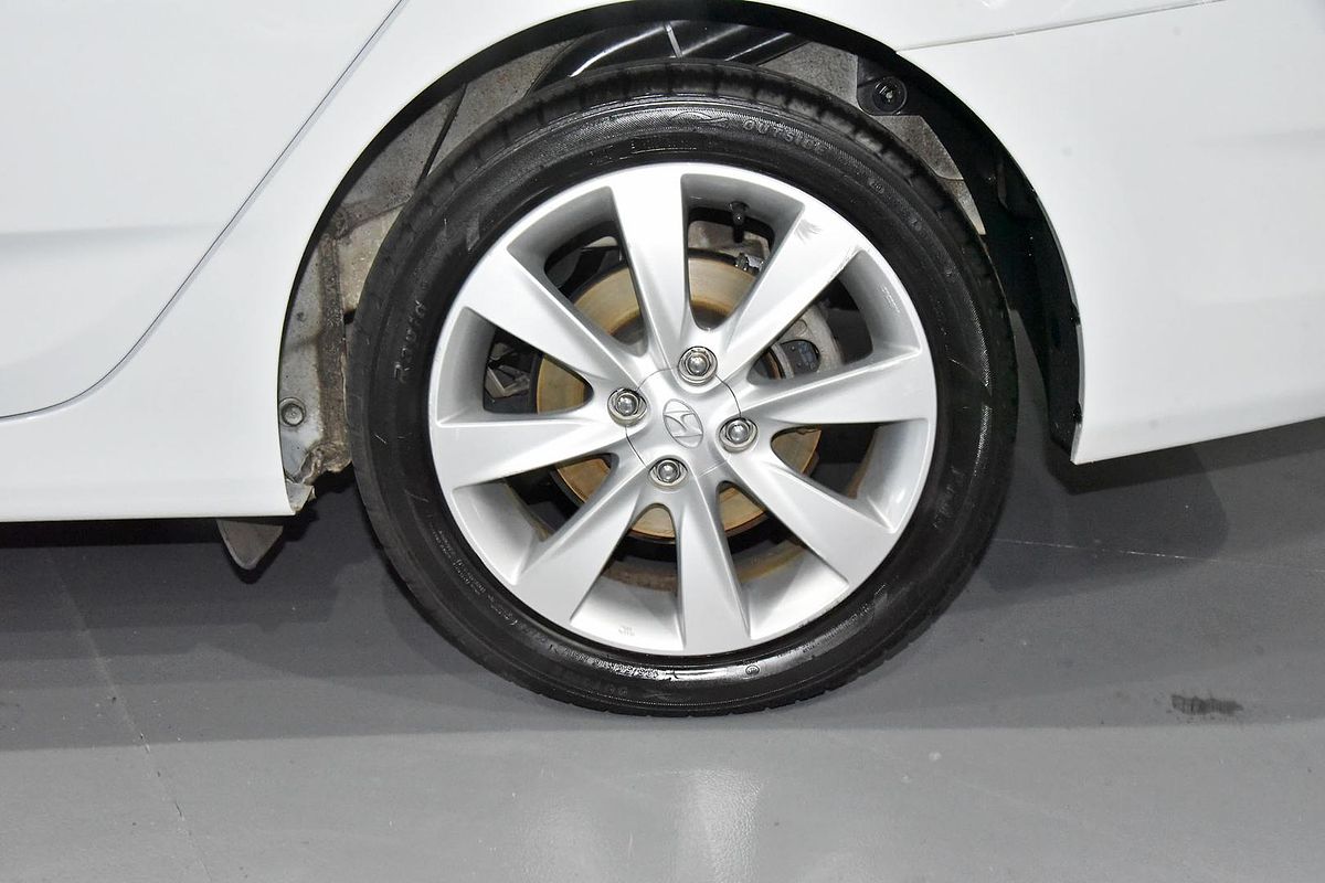 2019 Hyundai Accent Sport RB6