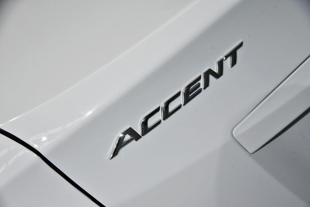 2019 Hyundai Accent Sport RB6