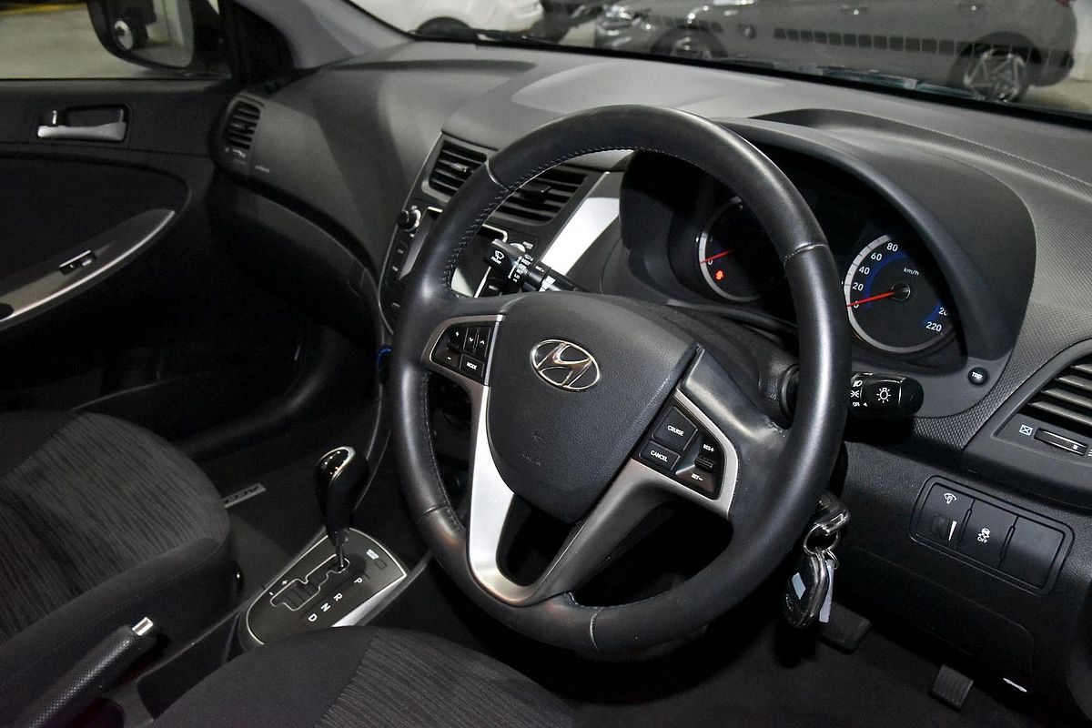 2019 Hyundai Accent Sport RB6