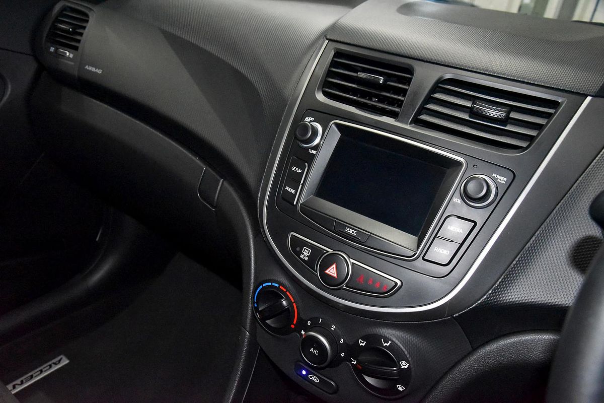 2019 Hyundai Accent Sport RB6