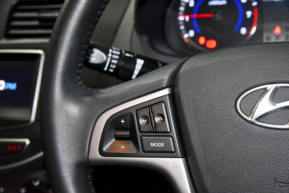 2019 Hyundai Accent Sport RB6